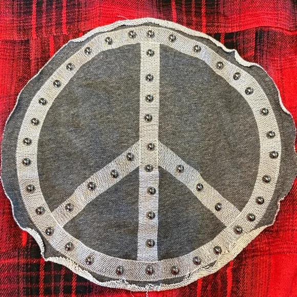 POL Red Plaid Vest with Gray Accents - Picture 5 of 5